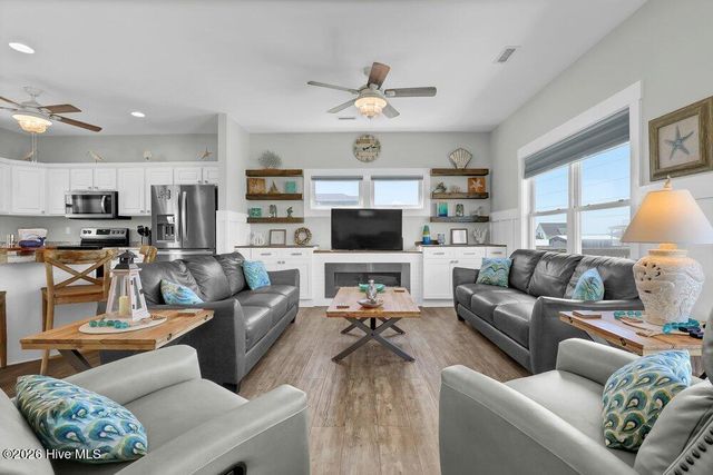 2416 Island Drive, Sneads Ferry, NC 28460