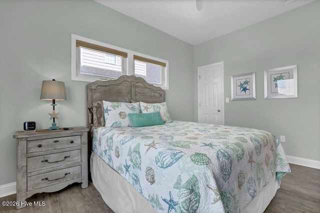 2416 Island Drive, Sneads Ferry, NC 28460