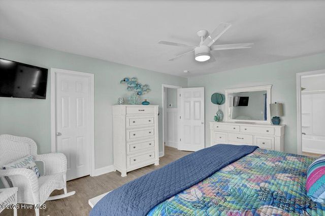 2416 Island Drive, Sneads Ferry, NC 28460