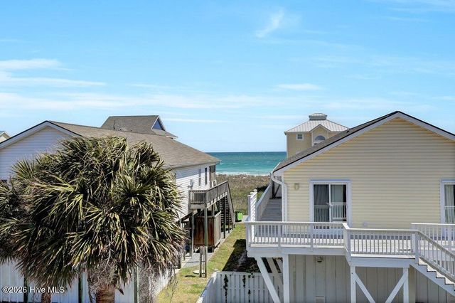 2416 Island Drive, Sneads Ferry, NC 28460