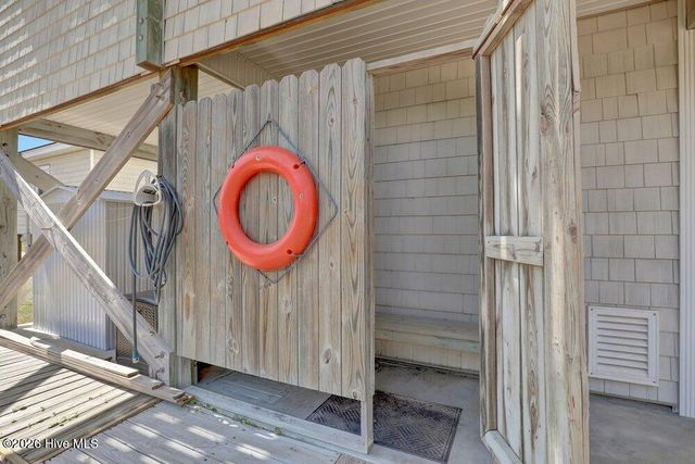 2416 Island Drive, Sneads Ferry, NC 28460