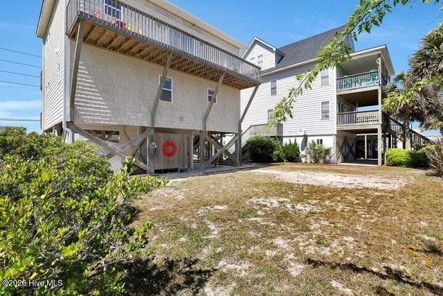 2416 Island Drive, Sneads Ferry, NC 28460