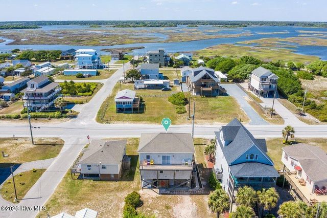 2416 Island Drive, Sneads Ferry, NC 28460