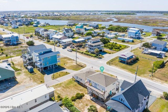 2416 Island Drive, Sneads Ferry, NC 28460