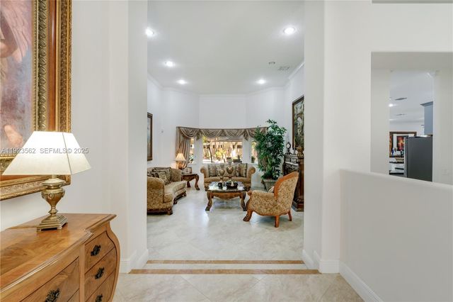 13163 SW 191st Ter, Miami, FL 33177