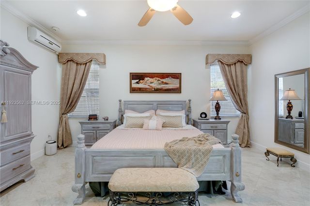 13163 SW 191st Ter, Miami, FL 33177