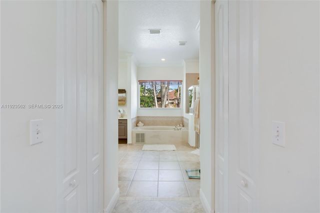 13163 SW 191st Ter, Miami, FL 33177