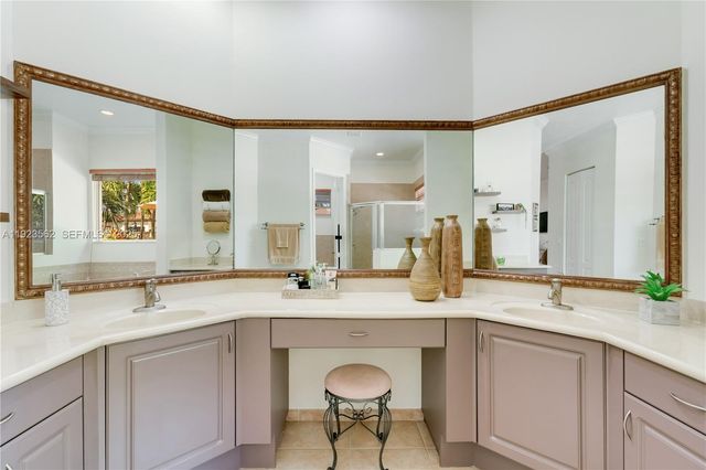 13163 SW 191st Ter, Miami, FL 33177