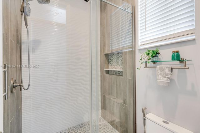 13163 SW 191st Ter, Miami, FL 33177