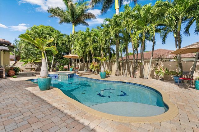 13163 SW 191st Ter, Miami, FL 33177