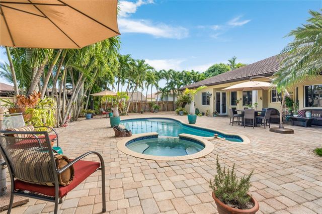 13163 SW 191st Ter, Miami, FL 33177