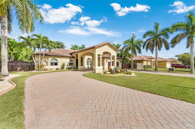 13163 SW 191st Ter, Miami, FL 33177