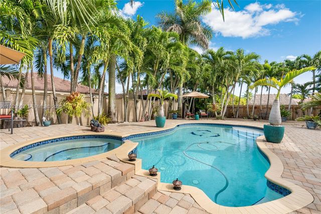 13163 SW 191st Ter, Miami, FL 33177