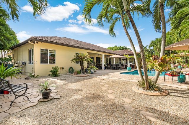 13163 SW 191st Ter, Miami, FL 33177