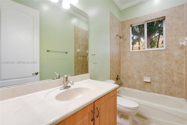 13163 SW 191st Ter, Miami, FL 33177