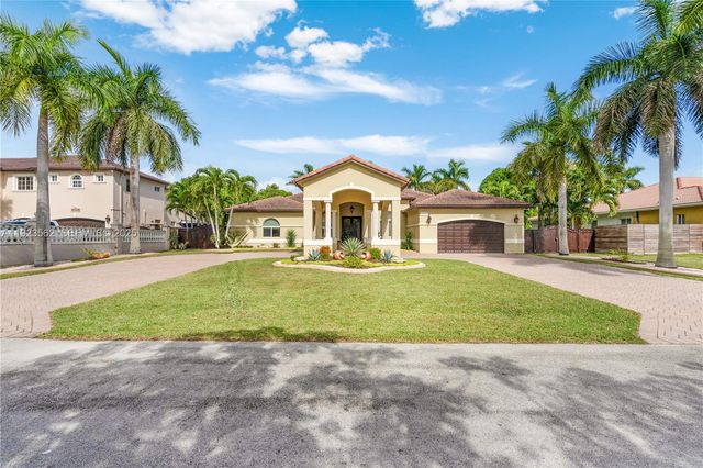 13163 SW 191st Ter, Miami, FL 33177