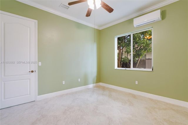 13163 SW 191st Ter, Miami, FL 33177