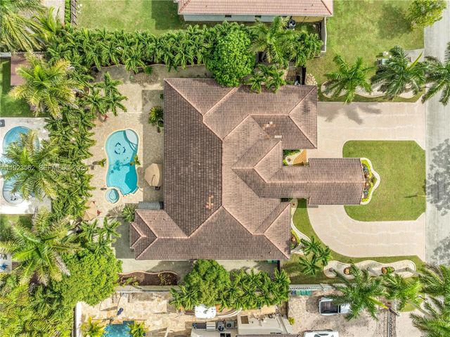 13163 SW 191st Ter, Miami, FL 33177