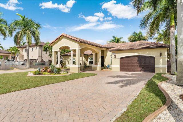 13163 SW 191st Ter, Miami, FL 33177