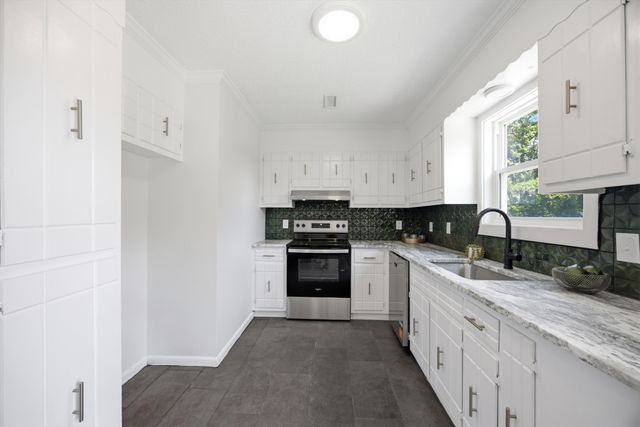 8804 Point South Lane, Chattanooga, TN 37421