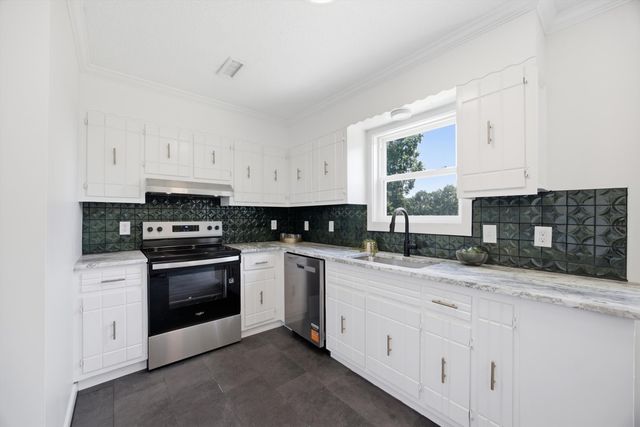 8804 Point South Lane, Chattanooga, TN 37421