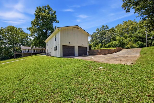 8804 Point South Lane, Chattanooga, TN 37421