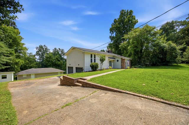 8804 Point South Lane, Chattanooga, TN 37421