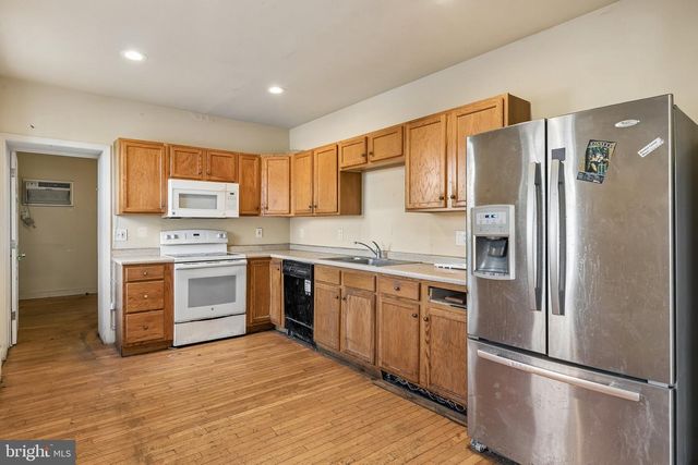 2110 W CHEW AVE, Philadelphia, PA 19138