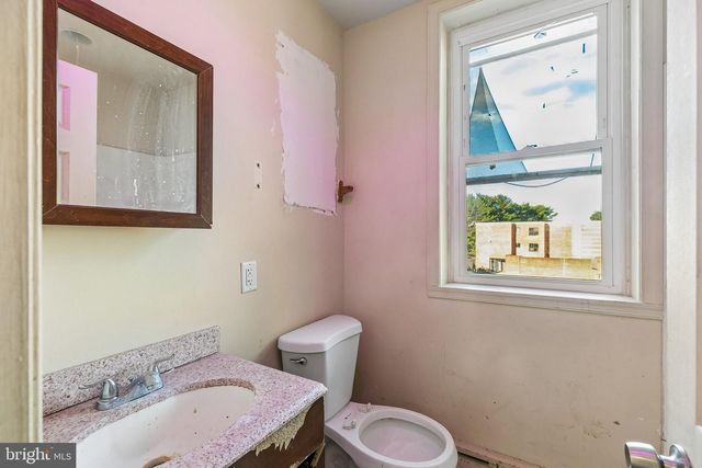 2110 W CHEW AVE, Philadelphia, PA 19138