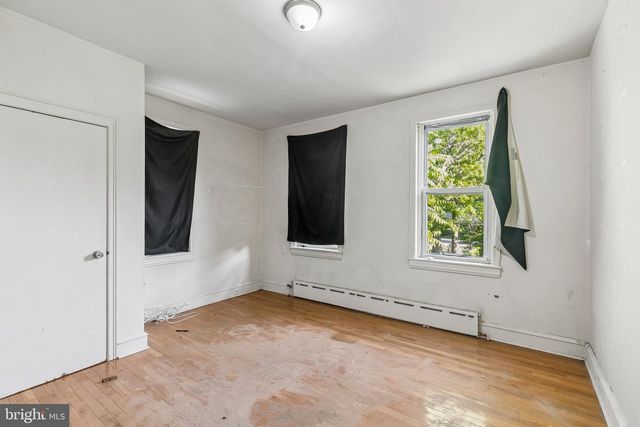 2110 W CHEW AVE, Philadelphia, PA 19138