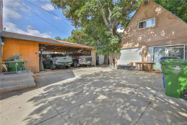 1115 W 41st Street, Los Angeles, CA 90037