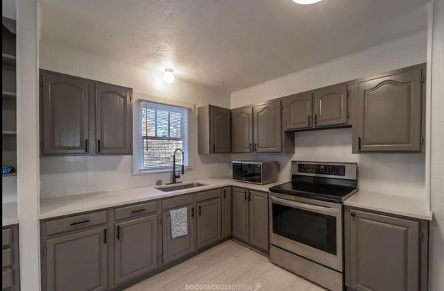 2104 20th Street, Lubbock, TX 79411