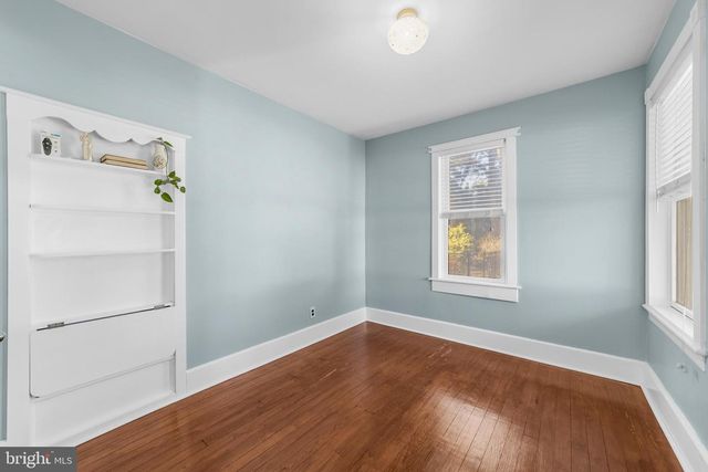 137 E ELM AVE, Lindenwold, NJ 08021