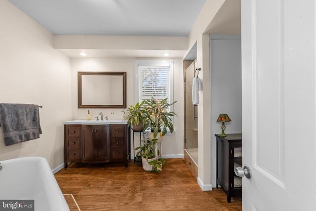 137 E ELM AVE, Lindenwold, NJ 08021