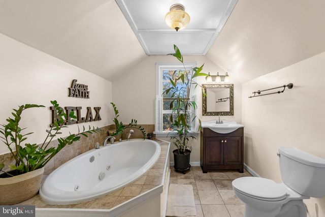 137 E ELM AVE, Lindenwold, NJ 08021