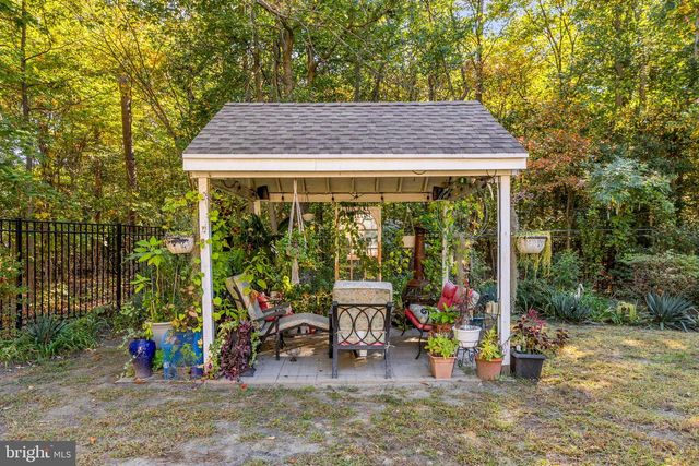 137 E ELM AVE, Lindenwold, NJ 08021