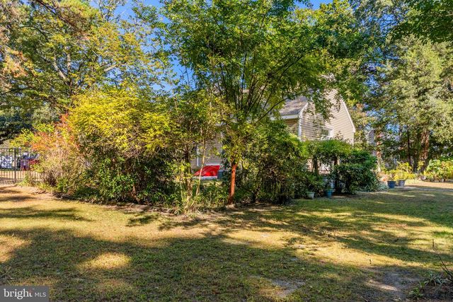 137 E ELM AVE, Lindenwold, NJ 08021