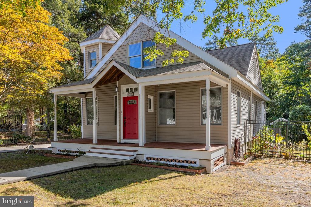137 E ELM AVE, Lindenwold, NJ 08021