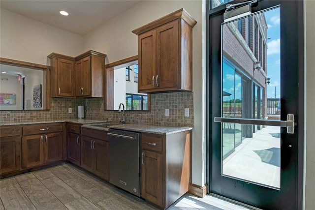406 NE 1st Street, Oklahoma City, OK 73104