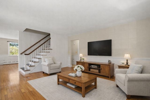 492 Delano Rd, Marion, MA 02738