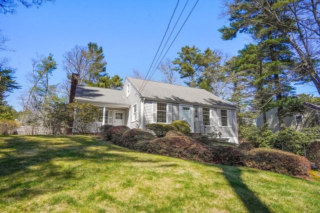 492 Delano Rd, Marion, MA 02738