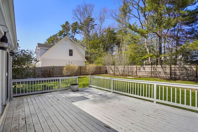 492 Delano Rd, Marion, MA 02738
