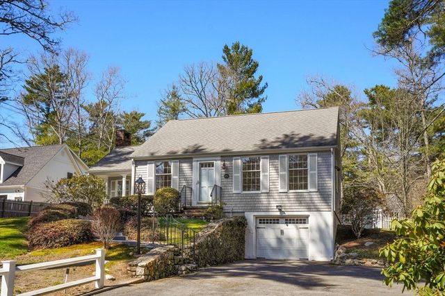 492 Delano Rd, Marion, MA 02738