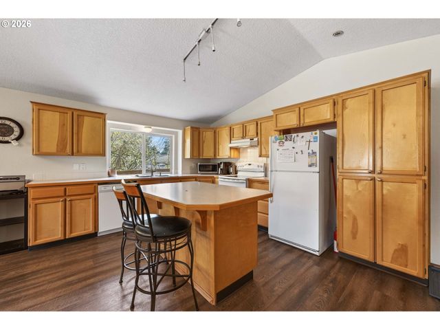 1421 I St, Washougal, WA 98671