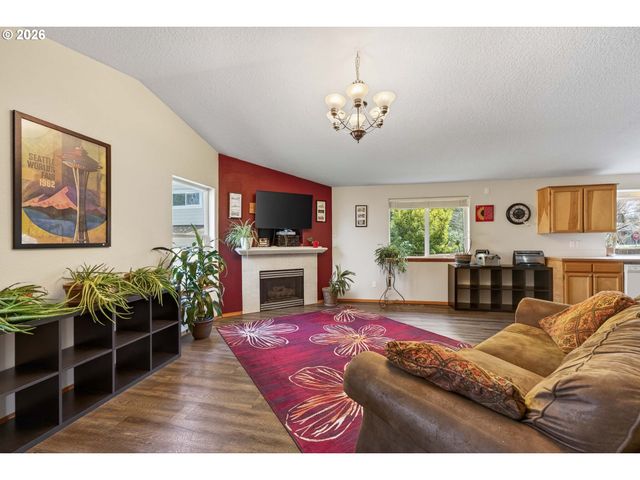 1421 I St, Washougal, WA 98671