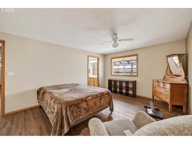 1421 I St, Washougal, WA 98671