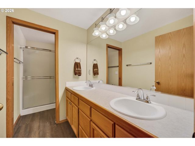 1421 I St, Washougal, WA 98671