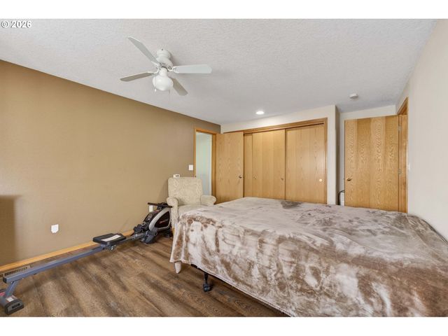 1421 I St, Washougal, WA 98671