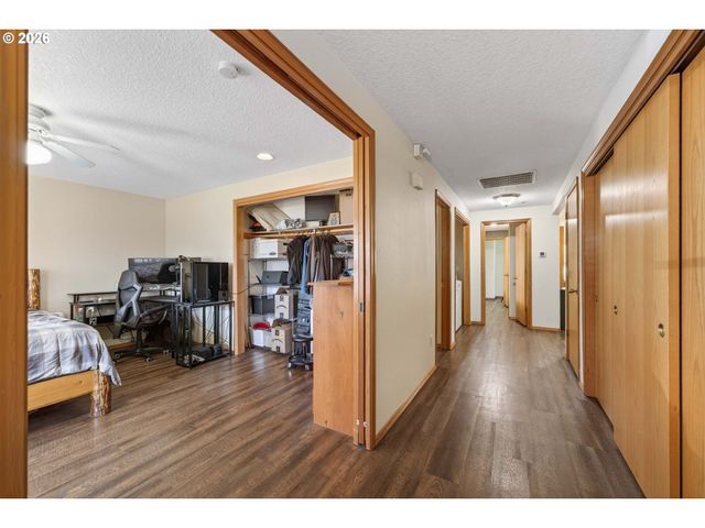 1421 I St, Washougal, WA 98671