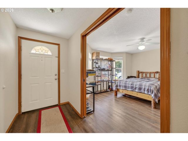 1421 I St, Washougal, WA 98671